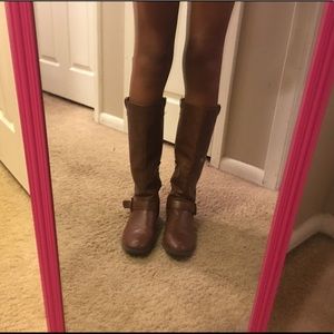 Brown boots